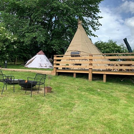 Готель Burtree House & Retreats Tipi With Secluded Hot Tub Thirkleby Екстер'єр фото
