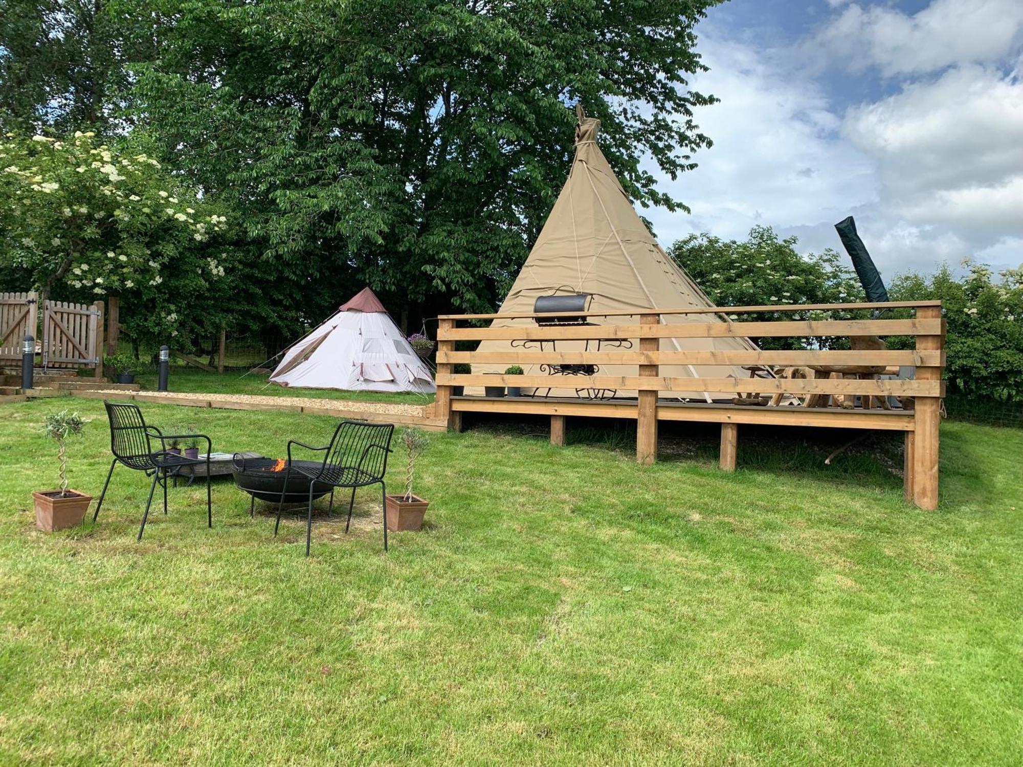 Готель Burtree House & Retreats Tipi With Secluded Hot Tub Thirkleby Екстер'єр фото