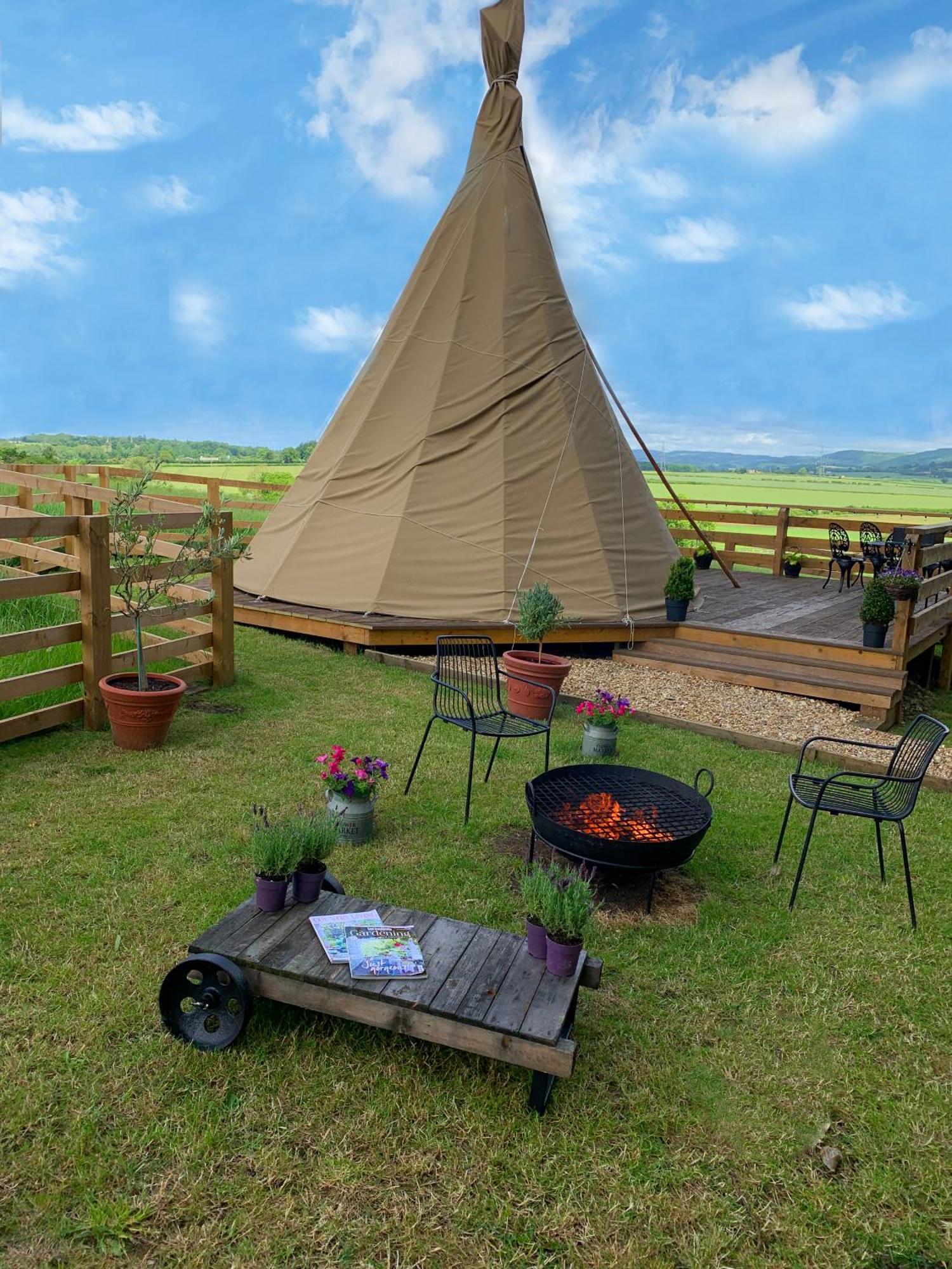 Готель Burtree House & Retreats Tipi With Secluded Hot Tub Thirkleby Екстер'єр фото